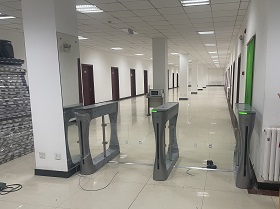 安徽學(xué)校門禁通道閘安裝